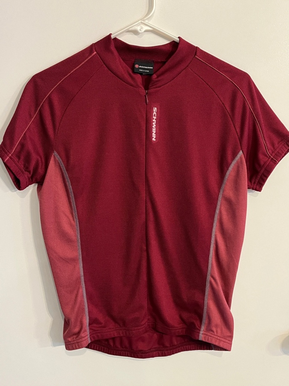 Women’s size medium maroon Schwinn bike jersey